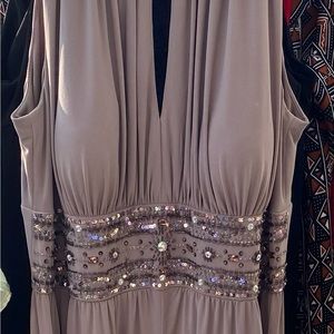 Beautiful maxi dress. Comfy and sexy.